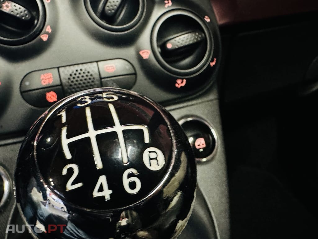 Fiat 500C 1.0 Hybrid Launch Edition