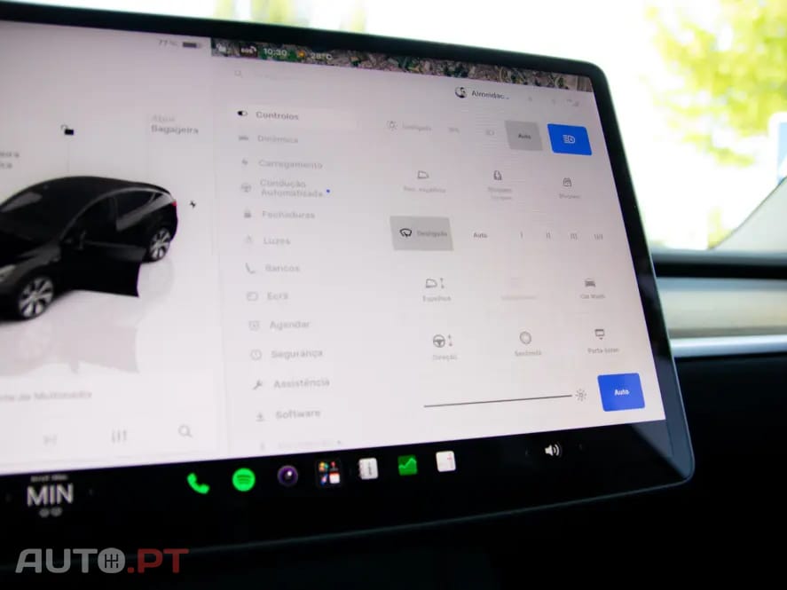 Tesla Model Y RWD — fotografia 39