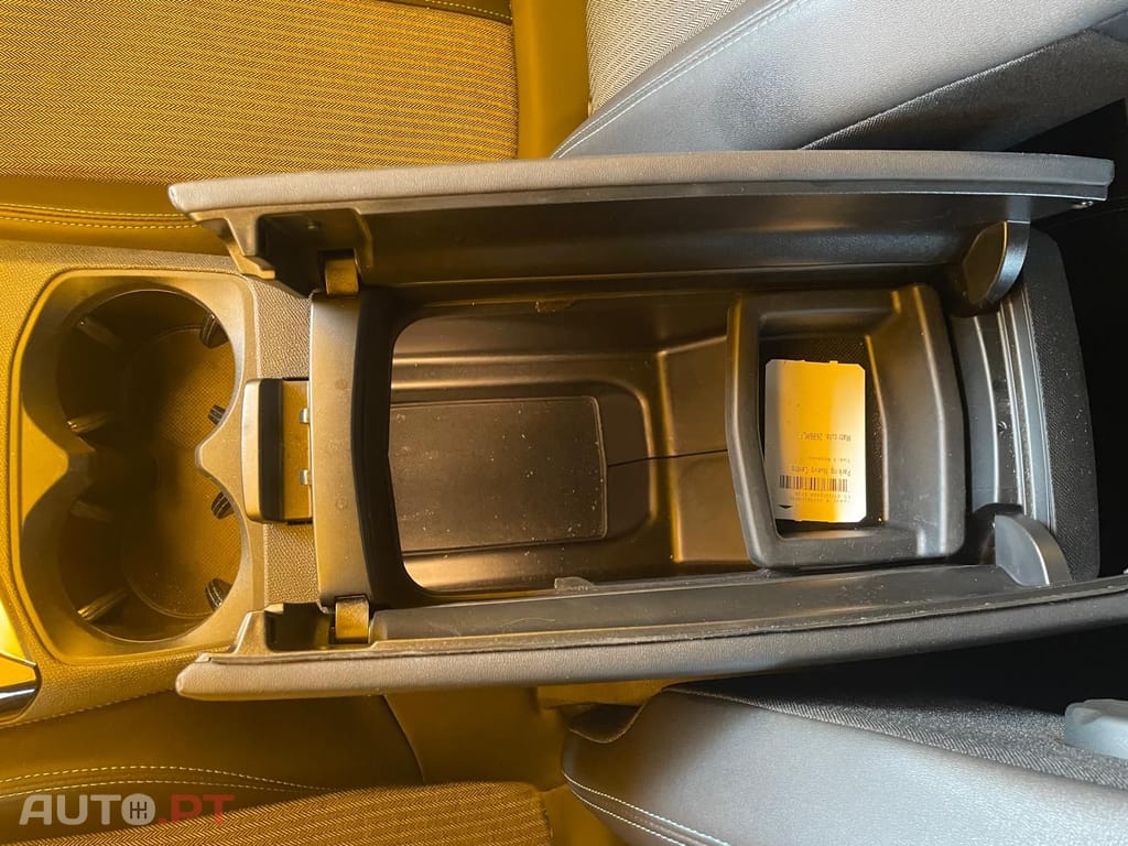 Peugeot 3008 1.6 Hybrid  Allure Pack