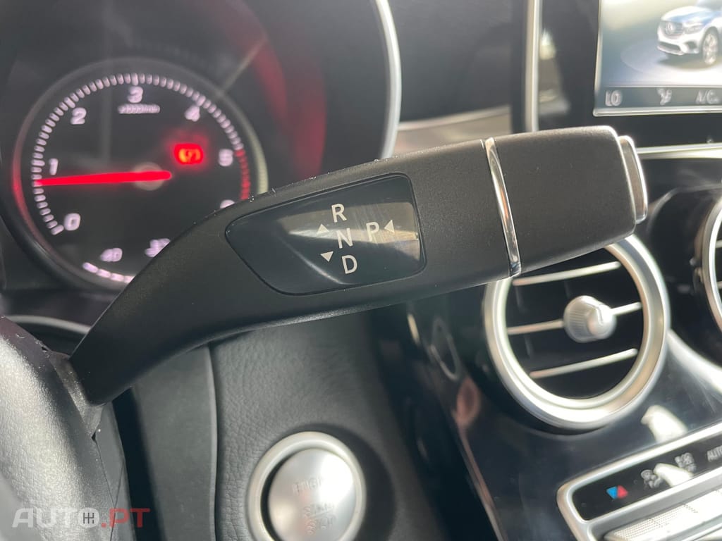 Mercedes-Benz GLC 220 d 4Matic 9G-TRONIC