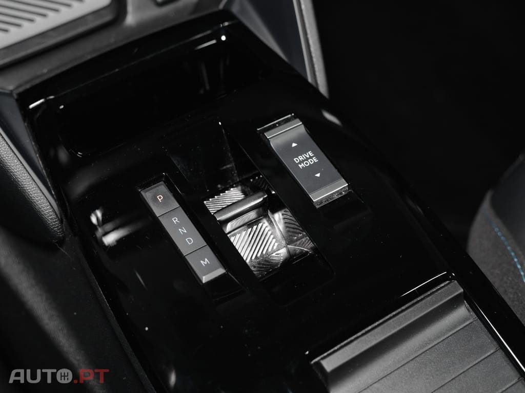 Citroen C4 X 1.2 PureTech Plus EAT8