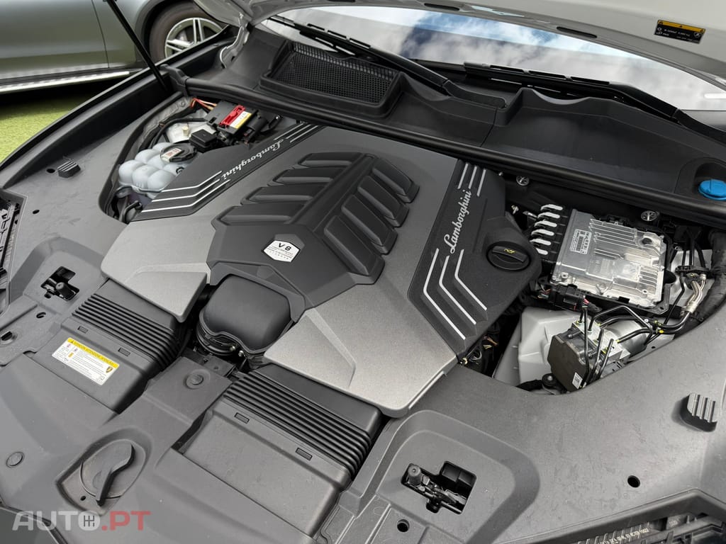 Lamborghini Urus 4.0 V8