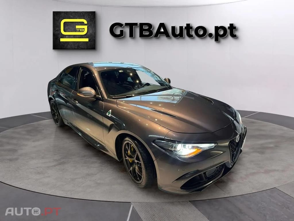 Alfa Romeo Giulia Quadrifoglio bi-turbo 510cv