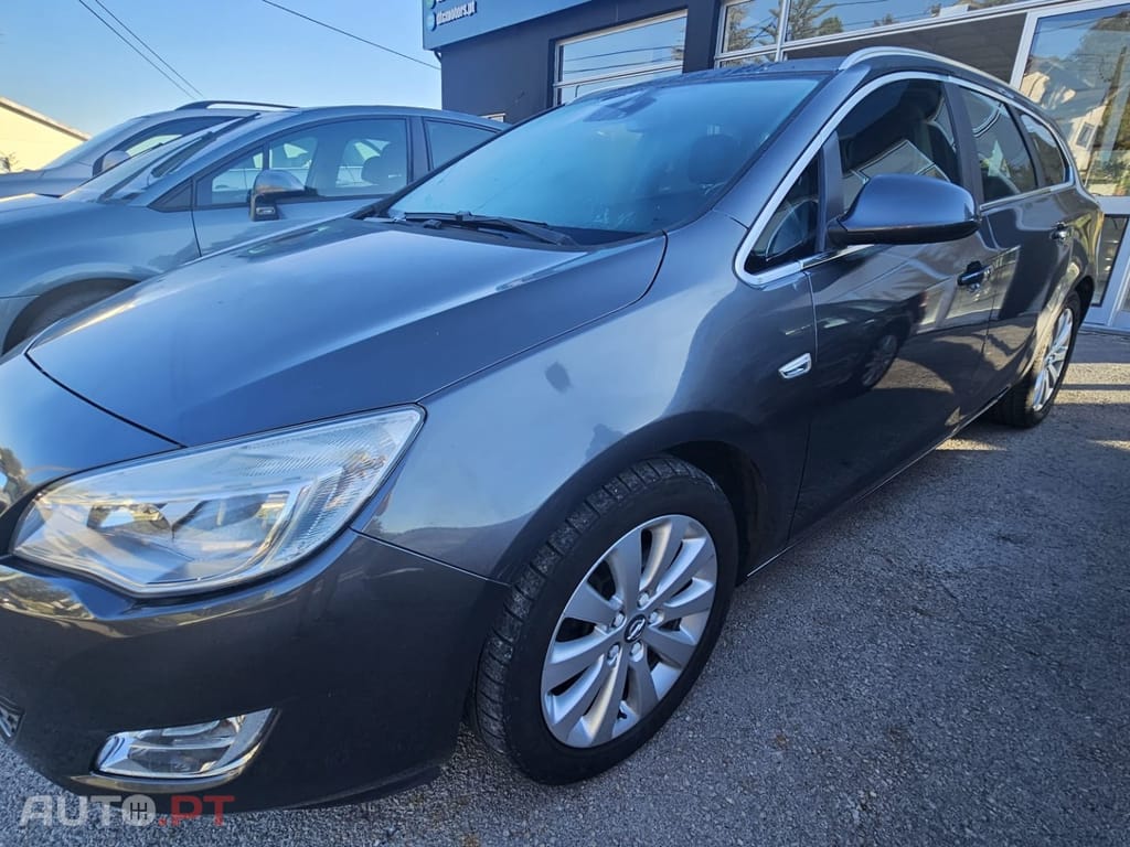 Opel Astra 1.7 CDTi Cosmo Start/Stop