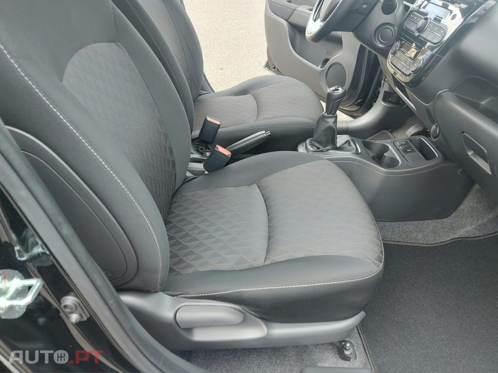 Mitsubishi Space Star 1.2 Intense — fotografia 23
