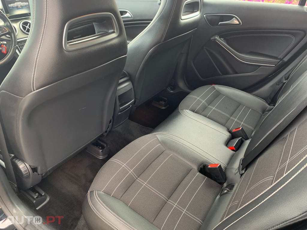 Mercedes-Benz CLA 180 d Shooting Brake