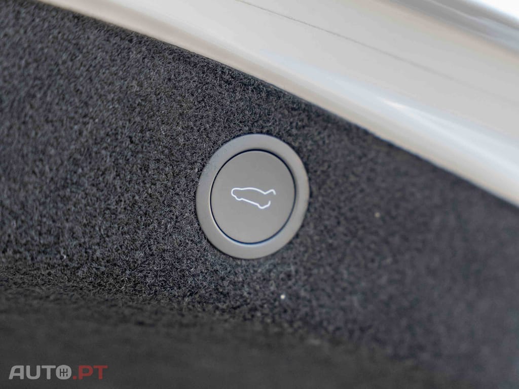 Tesla Model 3 Long Range Tração Traseira Premium