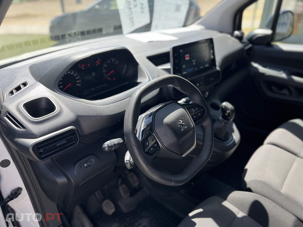 Peugeot Partner 1.5 BlueHDi Pemium Longa