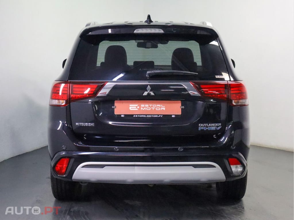 Mitsubishi Outlander 2.4 Mivec PHEV Instyle