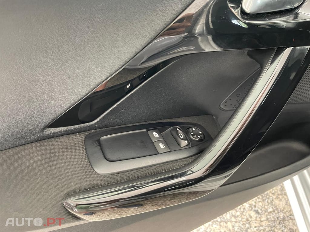 Peugeot 208 1.6 BlueHDi Style