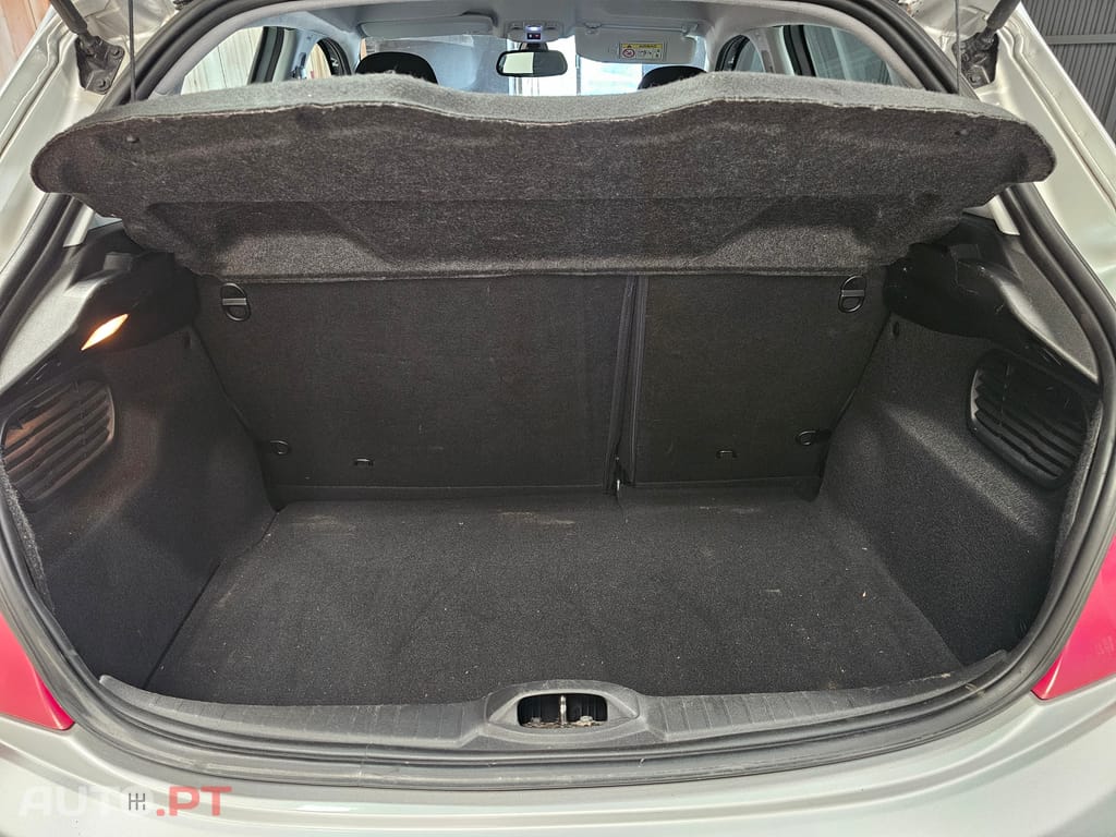 Peugeot 208 1.6 BluehDi