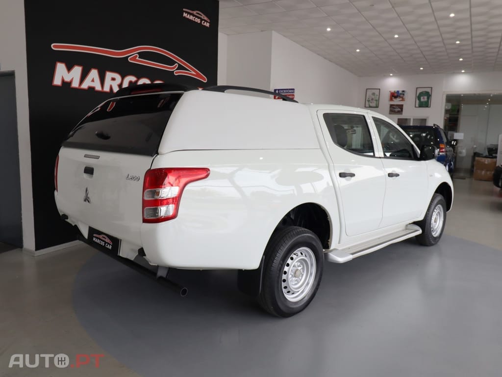Mitsubishi L200 2.4 DI-D CD 4Kaizen Space Cab 3L 4WD