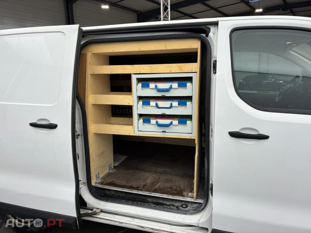 Peugeot Expert 2.0 BlueHDi Standard Ashpalt