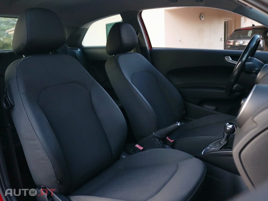 Audi A1 1.6 TDI Advance S-Tronic