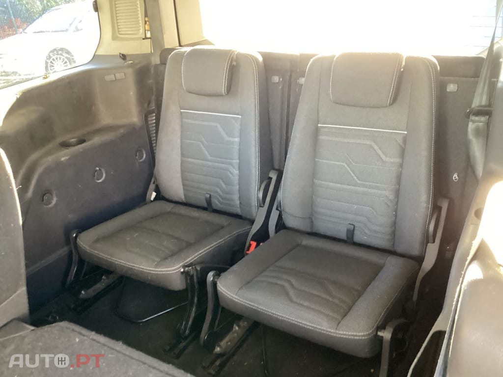 Ford Tourneo Grand 1.6 TDCi Titanium