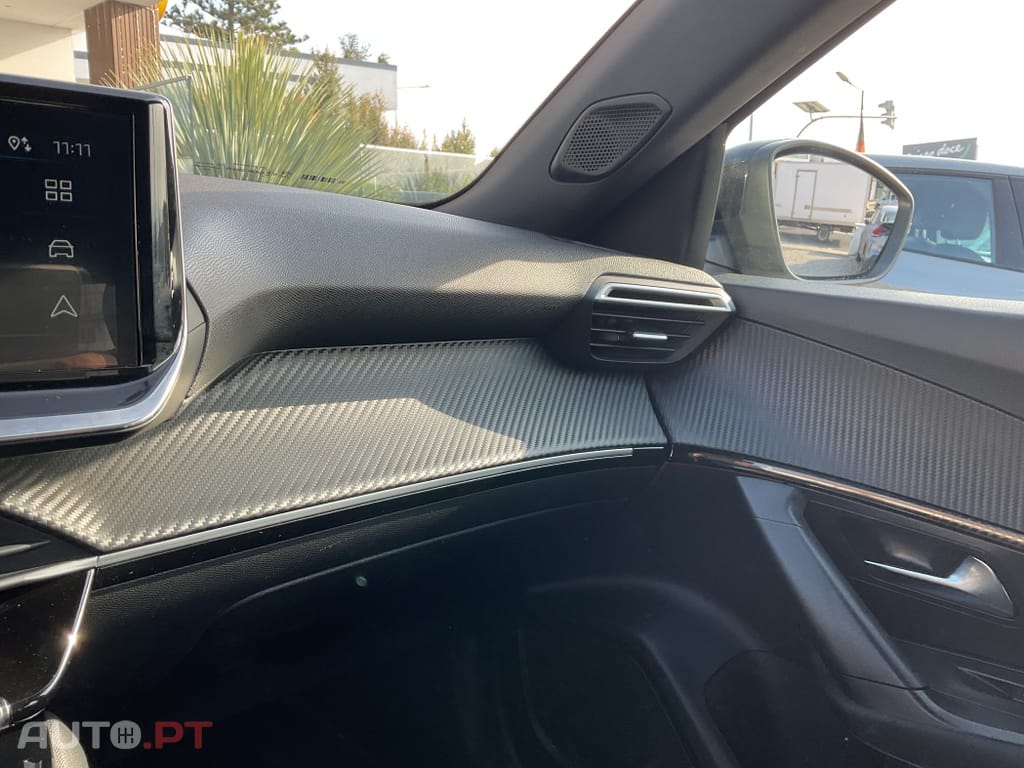 Peugeot 2008 1.2 PureTech Active Pack