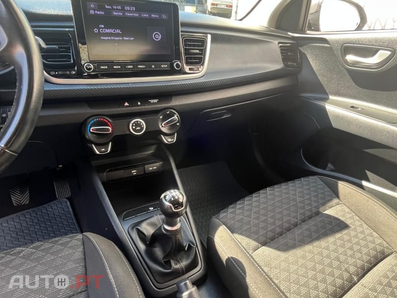 Kia Rio dynamic