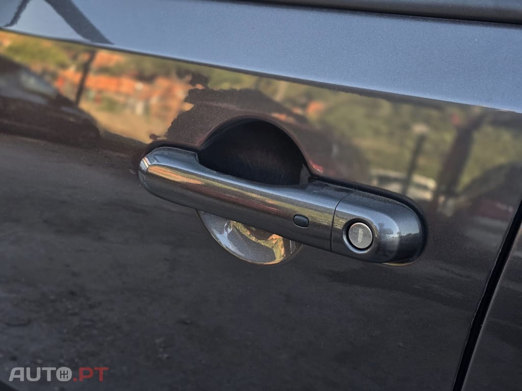 Jeep Renegade 1.6 L MULTIJET 120 CH BVR6 LIMITED