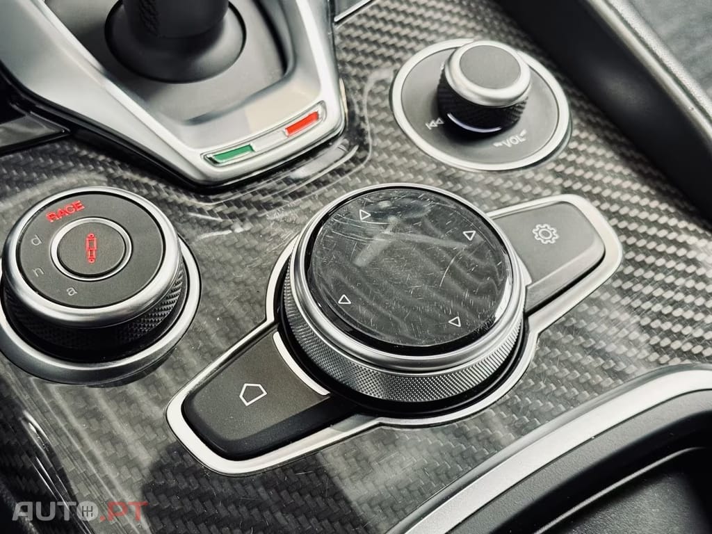 Alfa Romeo Giulia 2.9 Bi-Turbo Quadrifoglio AT8