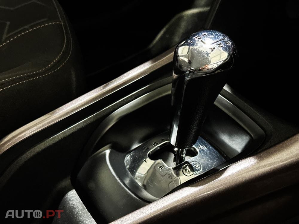 Peugeot 2008 1.6 e-HDi Allure 2-Tronic