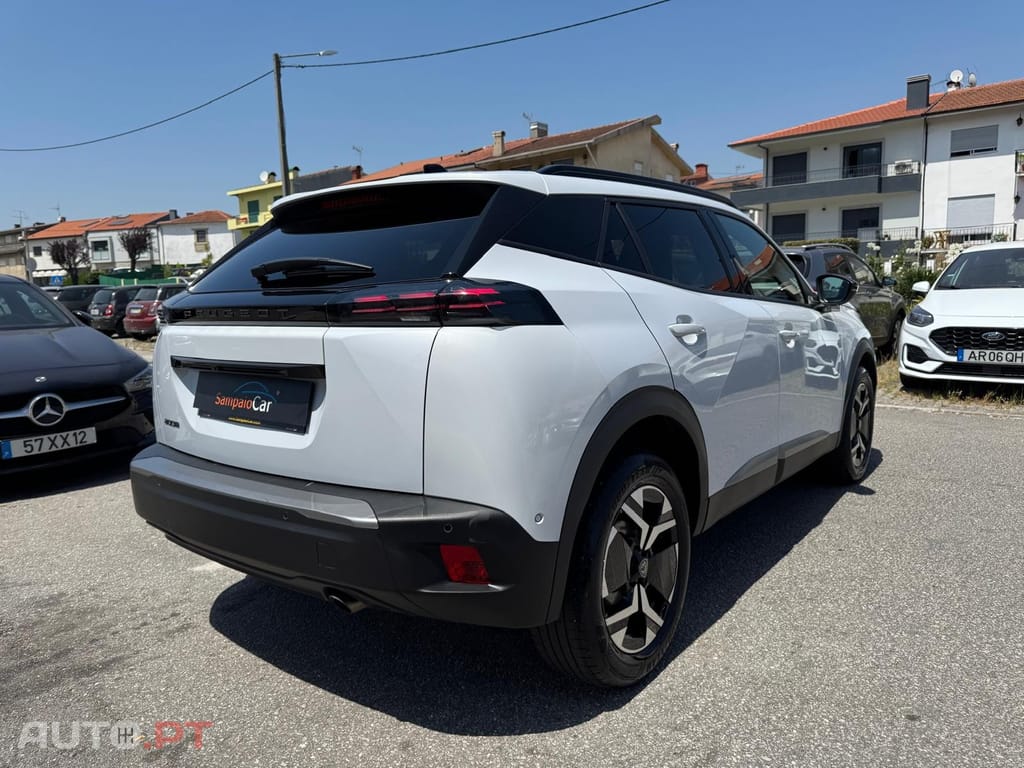Peugeot 2008 1.2 PureTech Allure Pack