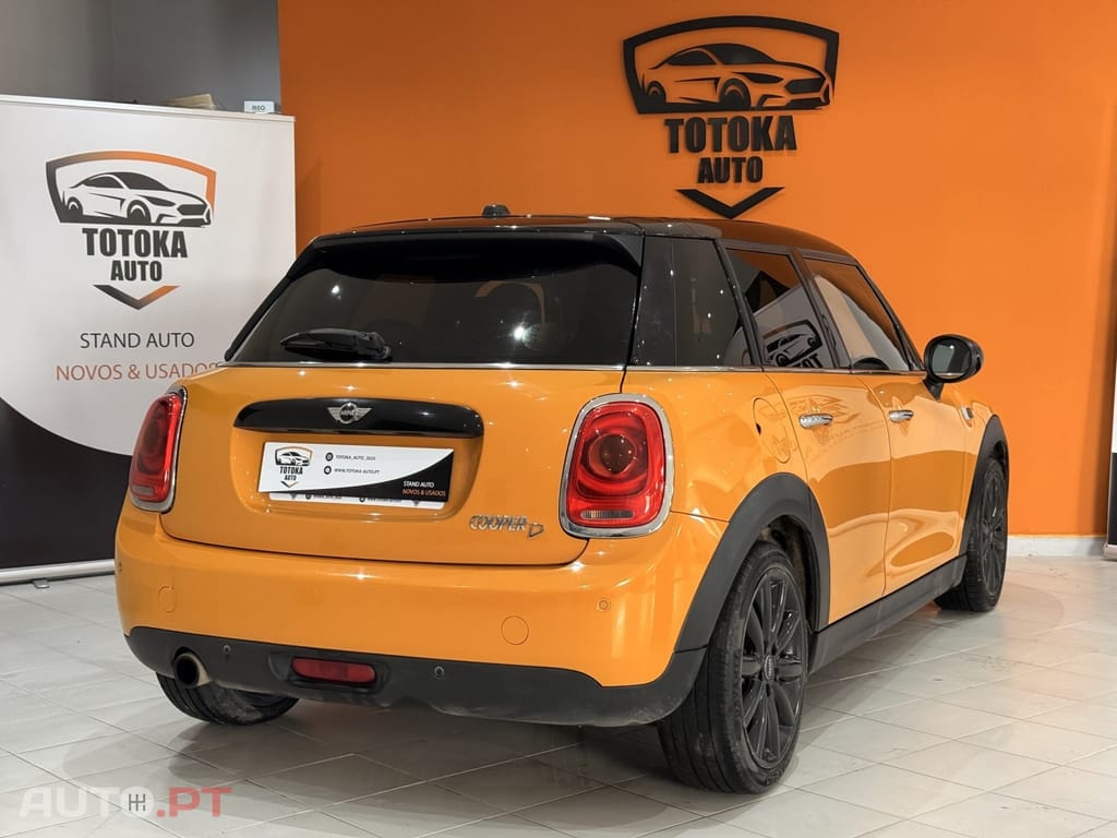MINI Cooper Cooper D