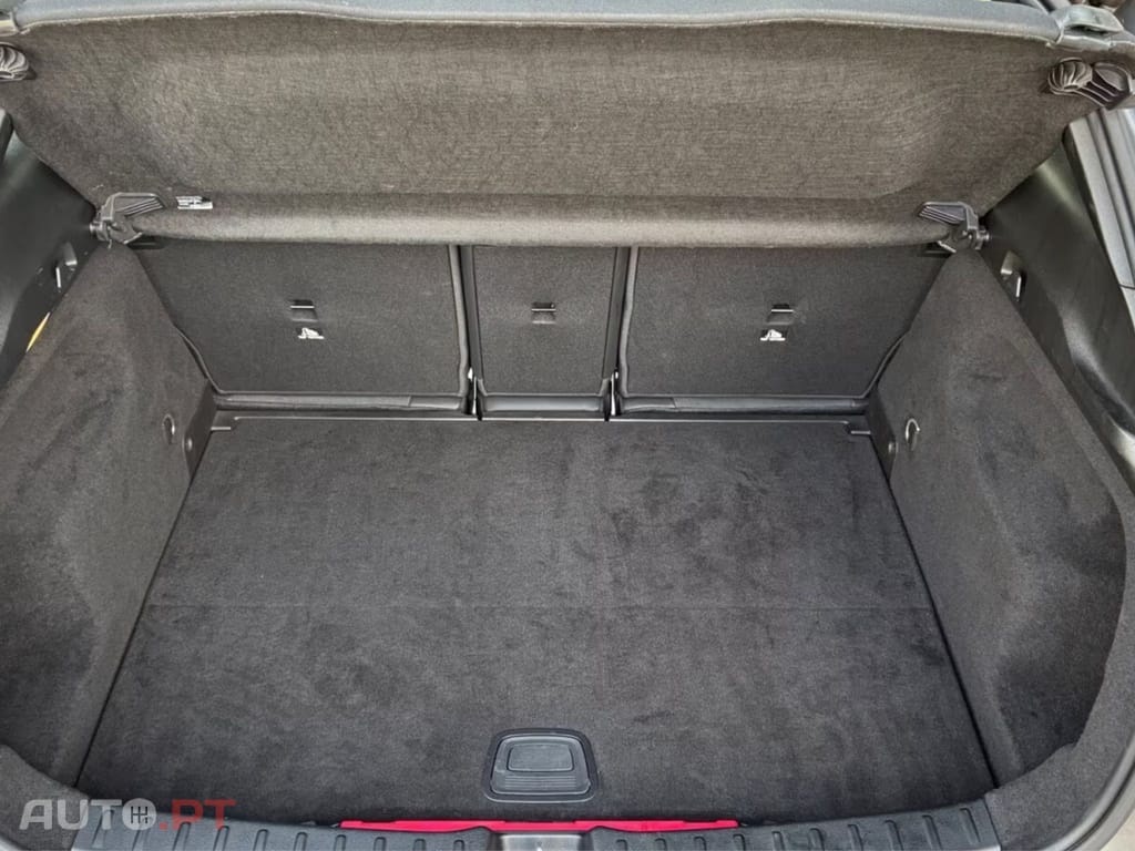 Mercedes-Benz GLA 250 e AMG I.V.A DEDUTIVEL