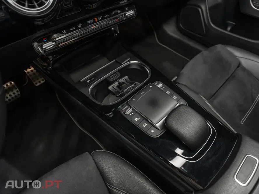 Mercedes-Benz CLA 250 e Shooting Brake AMG Line