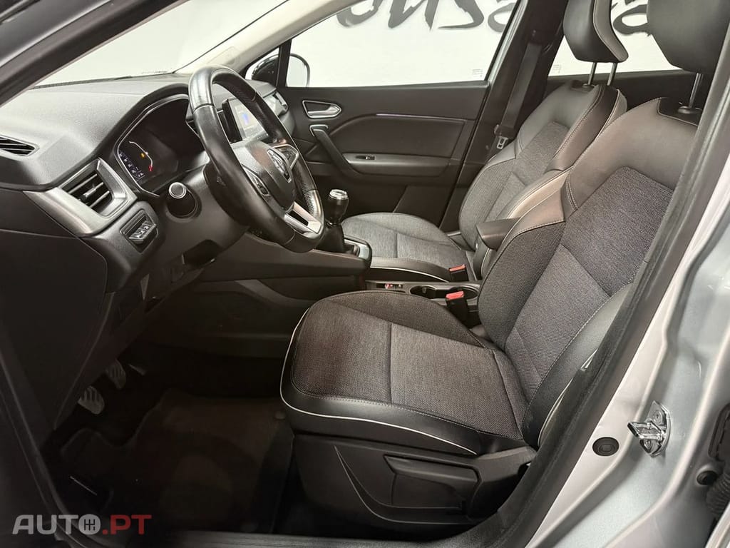 Renault Captur TCe 100 INTENS
