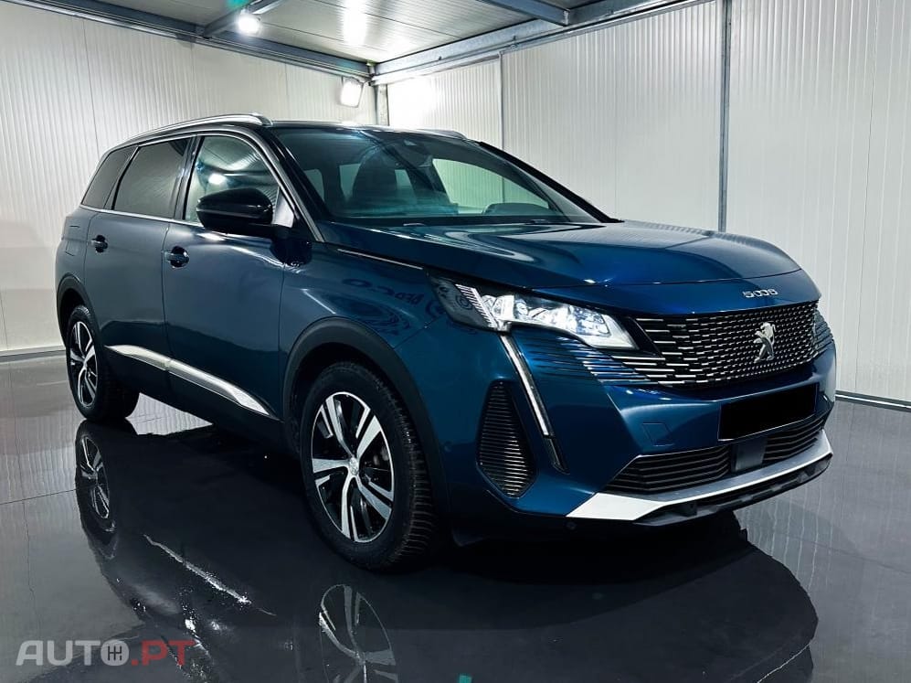 Peugeot 5008 Hybrid 136 e-DSC GT