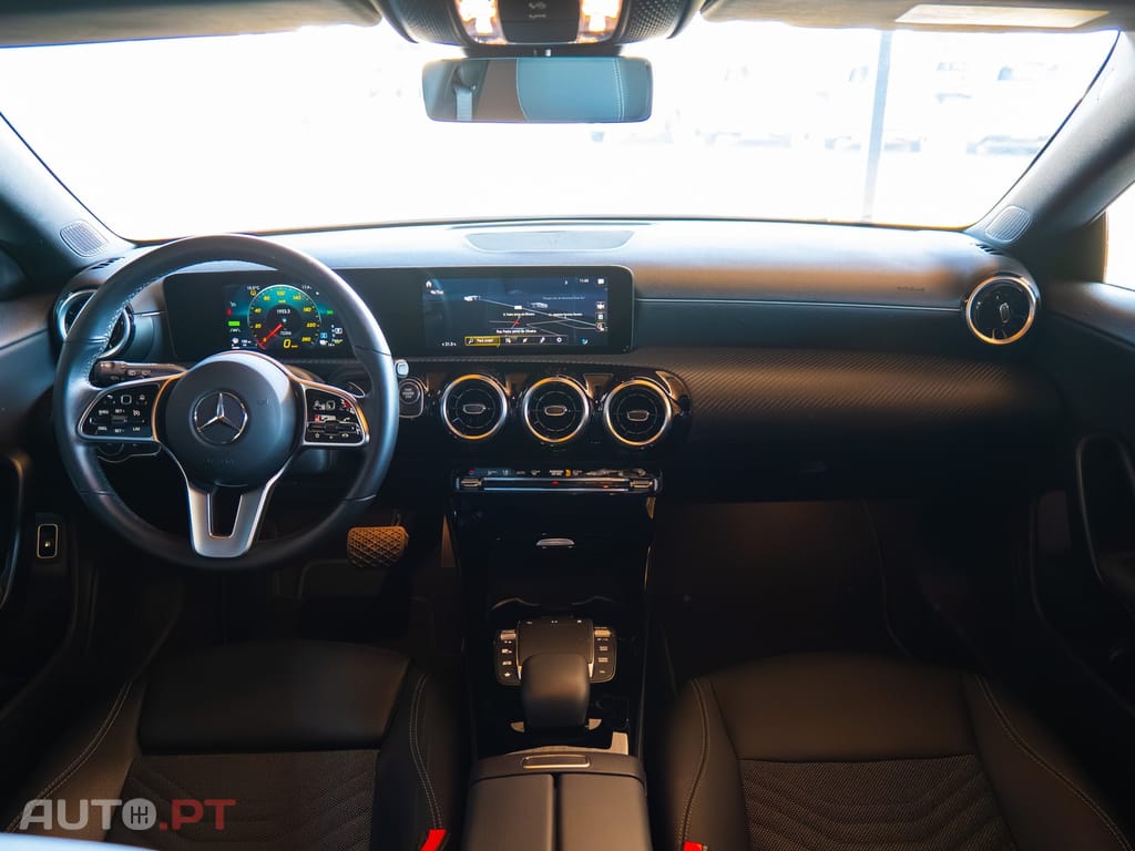 Mercedes-Benz CLA 250 e Style Plus