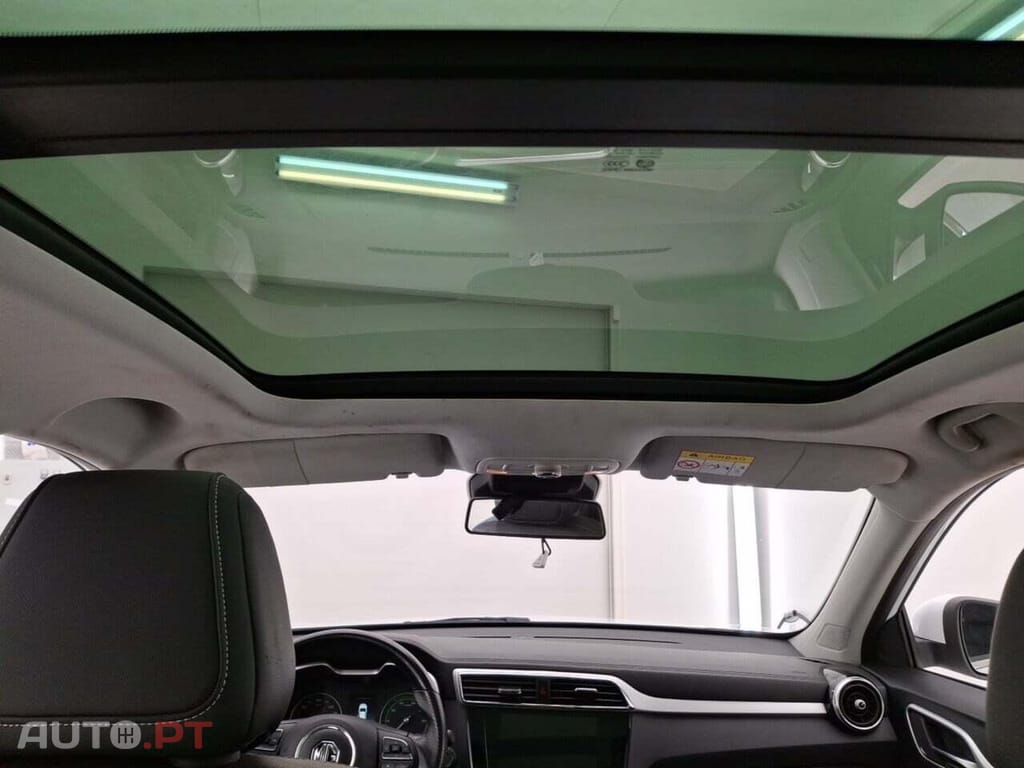 MG ZS EV 44.5 kWh Luxury