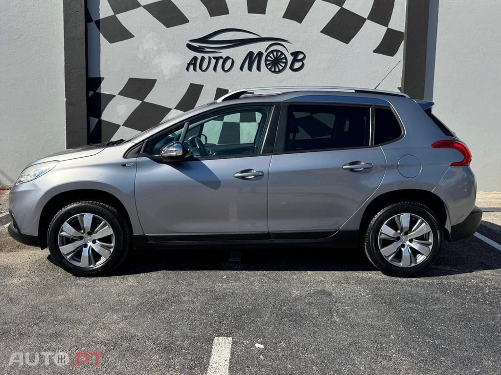 Peugeot 2008 1.2 PureTech Style