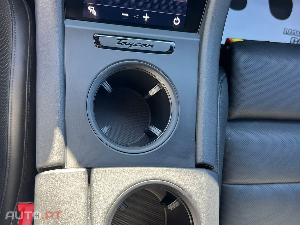 Porsche Taycan 4S