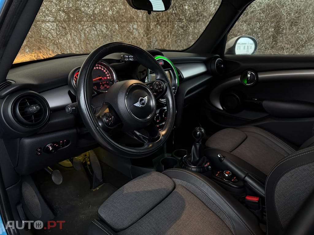 MINI Cooper Cooper D