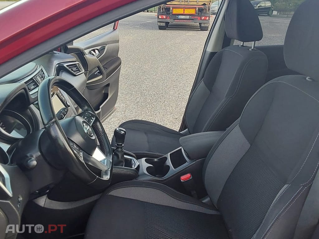 Nissan Qashqai 1.5 dCi Acenta Connect