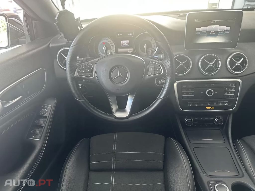 Mercedes-Benz CLA 220 d Shooting Brake Urban Aut.