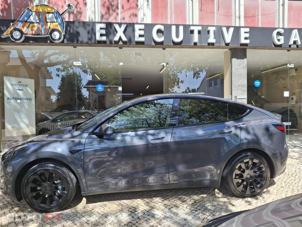 Tesla Model Y Long Range Tração Integral