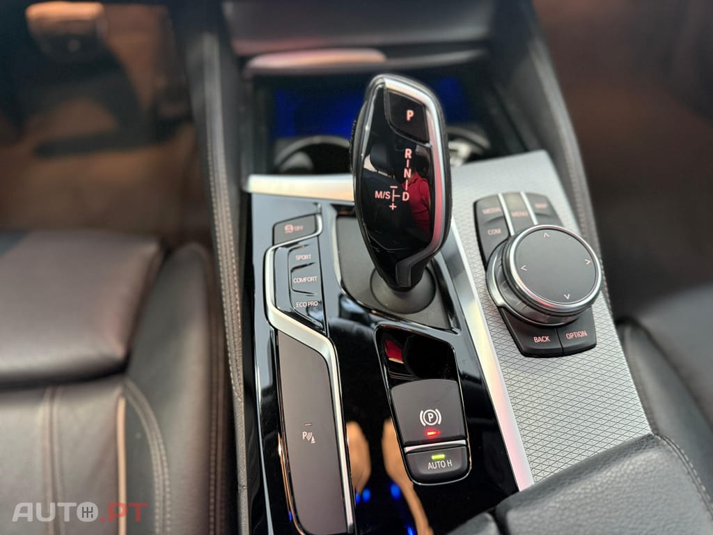 BMW 520 d Pack Desportivo M Auto