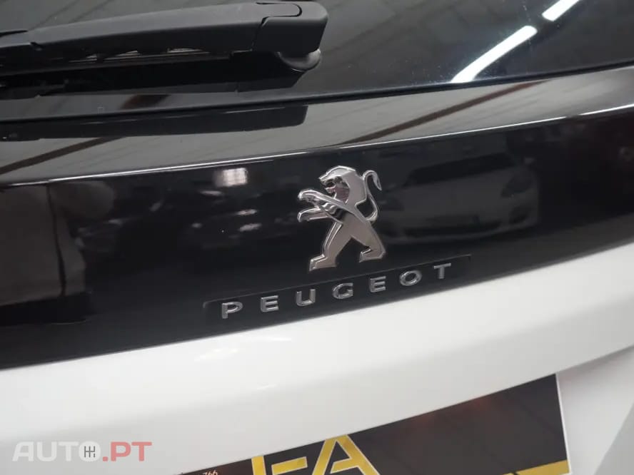 Peugeot 3008 1.2 PureTech Allure Pack