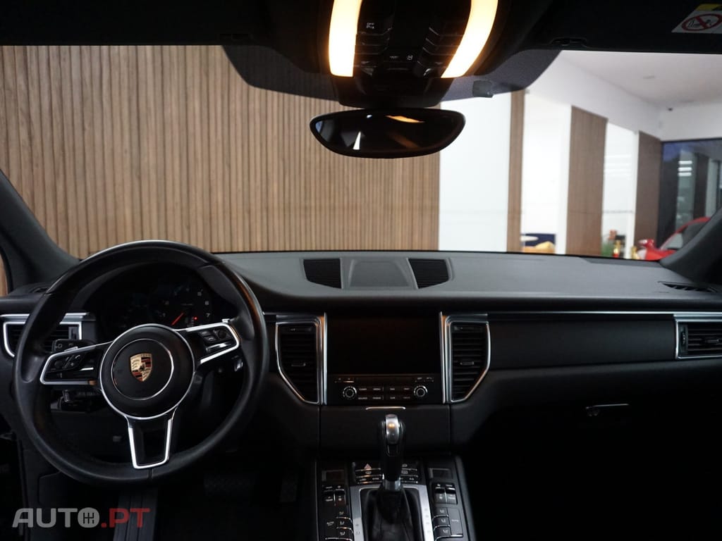 Porsche Macan PDK