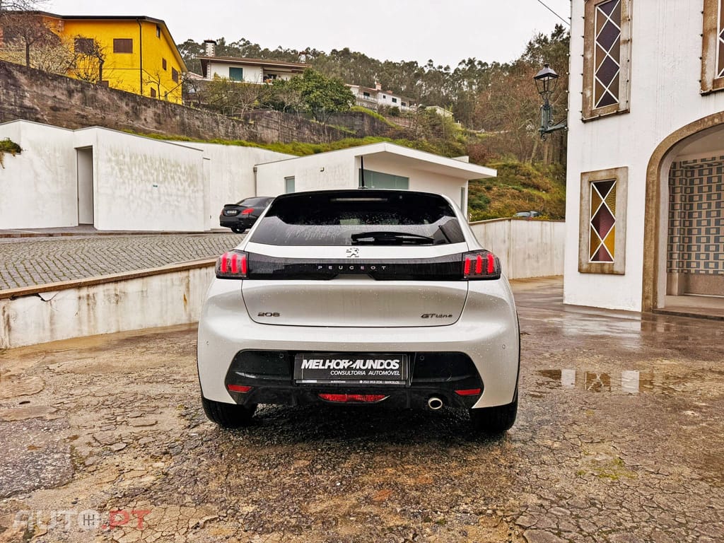 Peugeot 208 1.2 PureTech GT Line