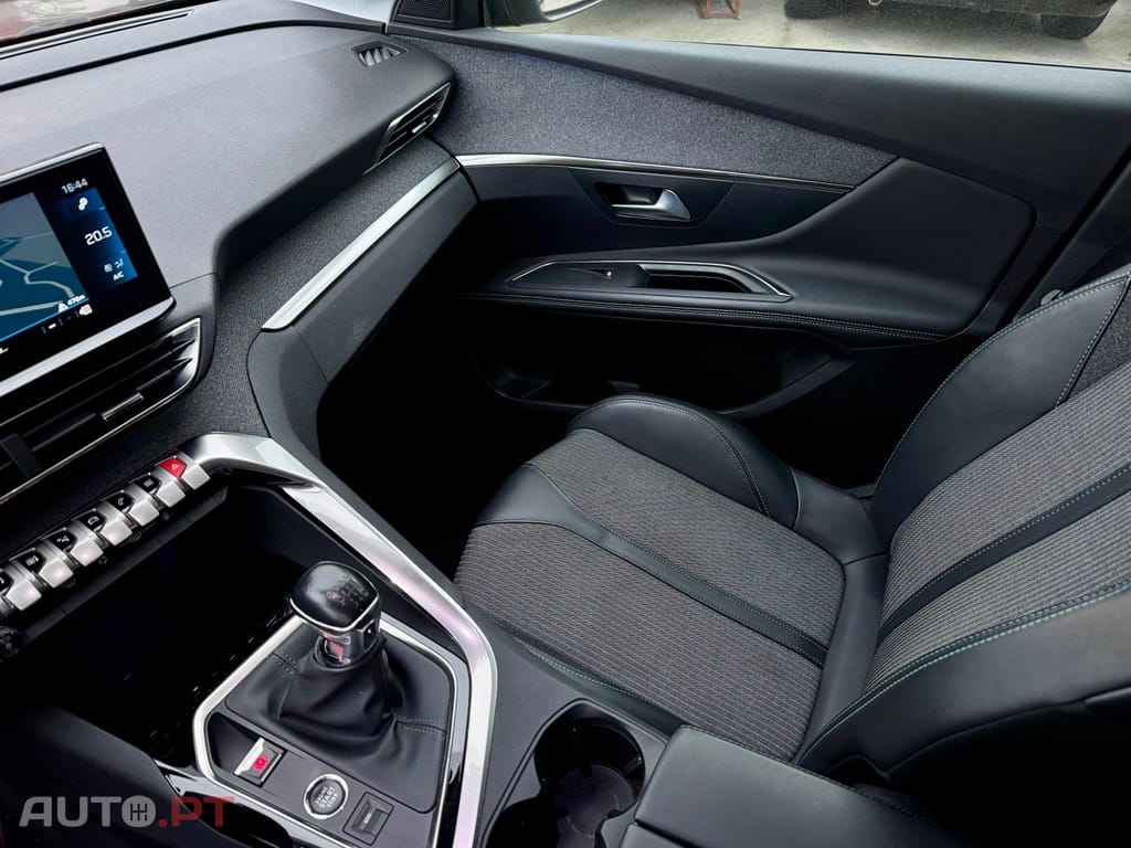 Peugeot 3008 1.5 BlueHDi Allure Pack