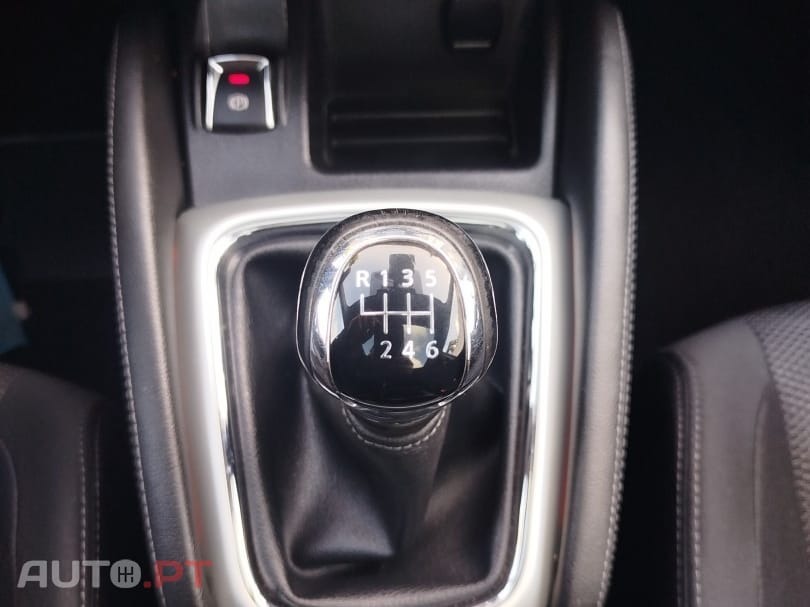 Nissan Qashqai 1.6 dCi N-Connecta 18