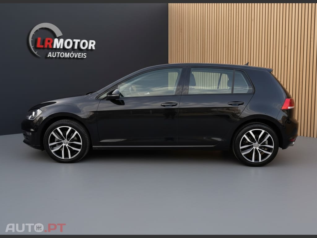 Volkswagen Golf 1.6 TDi BlueMotion Confortline