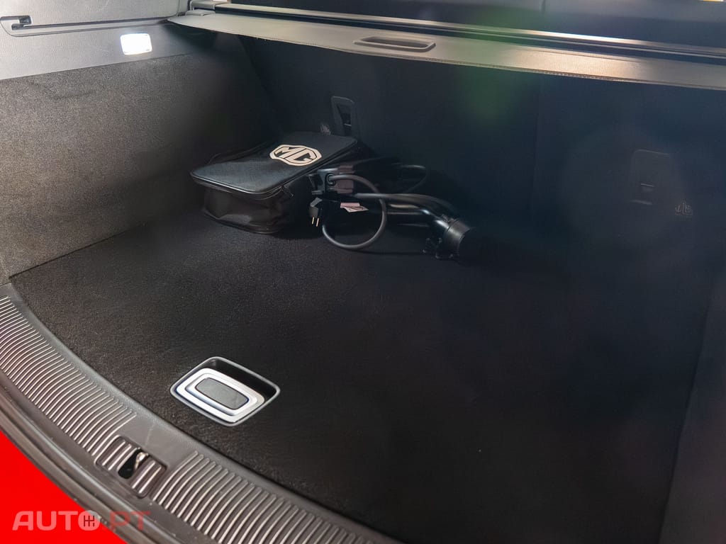 MG EHS 1.5 T-GDI Plug-in Hybrid Luxury