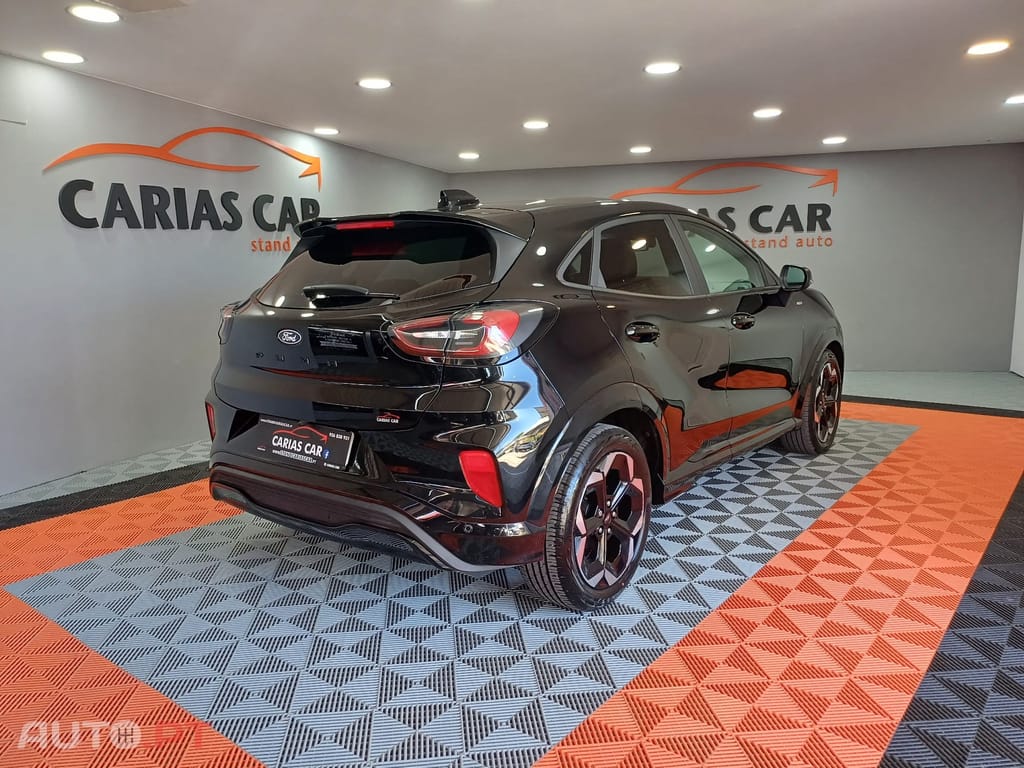 Ford Puma 1.0 EcoBoost mHEV ST-Line