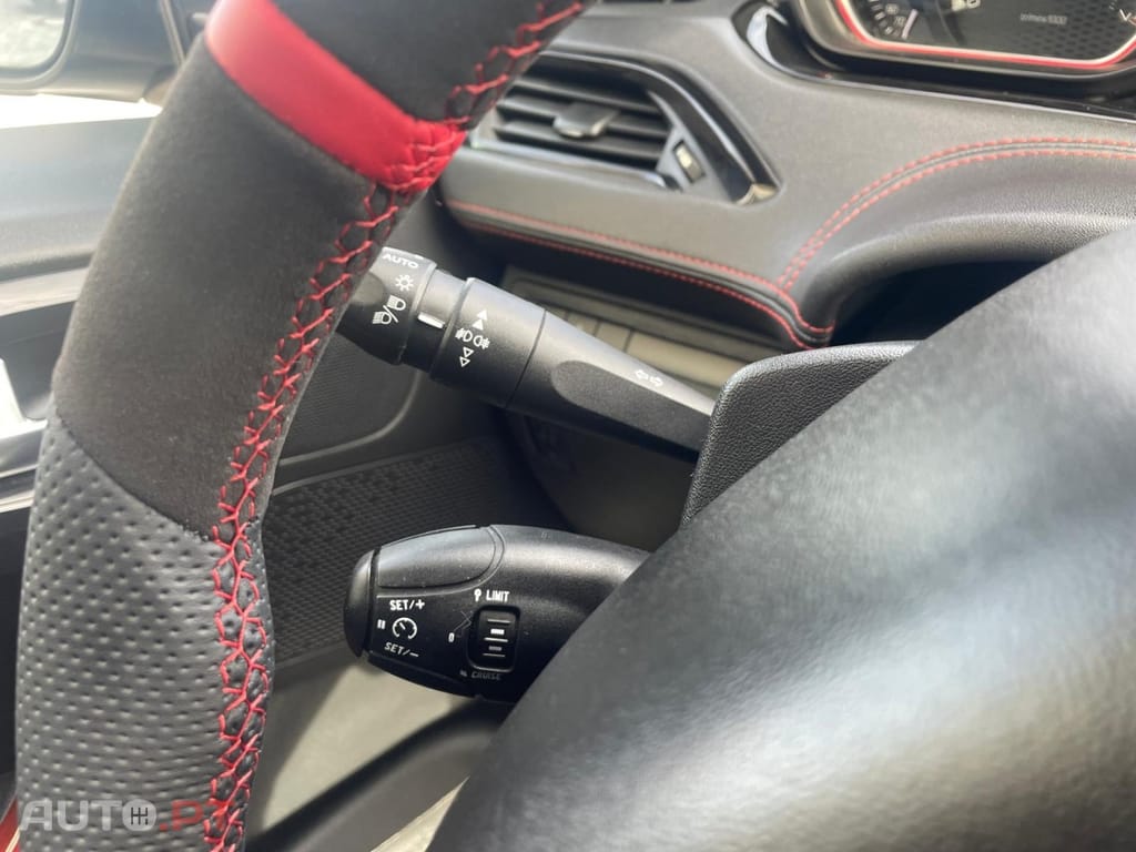 Peugeot 208 1.6 THP GTi