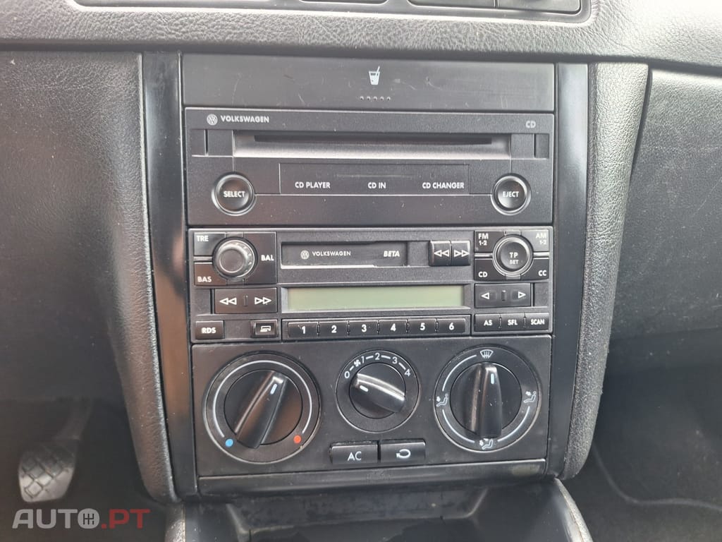 Volkswagen Golf 1.4i Confortline JE+AC