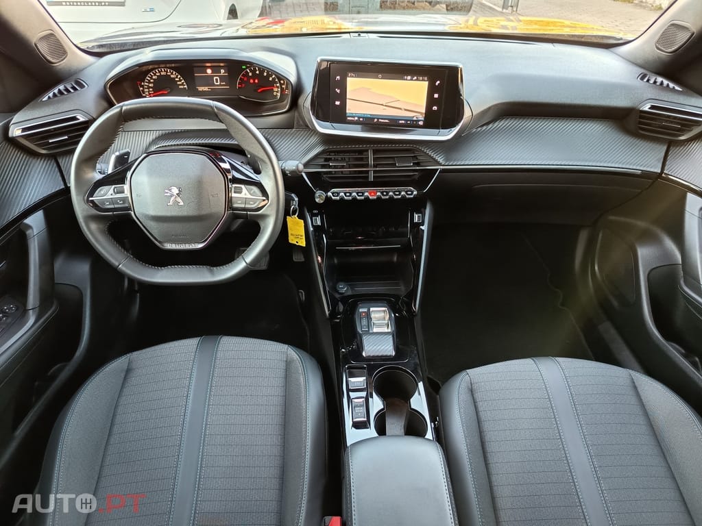 Peugeot 2008 1.2 PureTech Allure EAT8